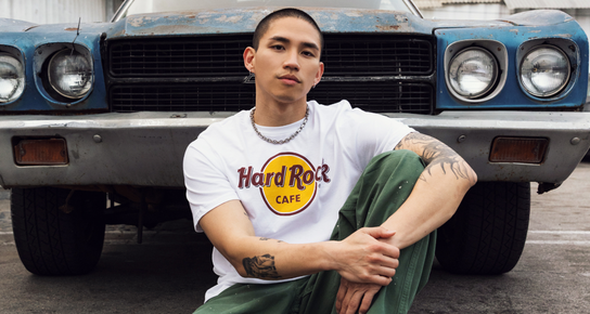 Hard Rock CAFE ALL IS ONE Tシャツ 紺 ネイビー Vintage 00s Navy Hard Rock CafŽ All Is One T-Shirt - X-Large