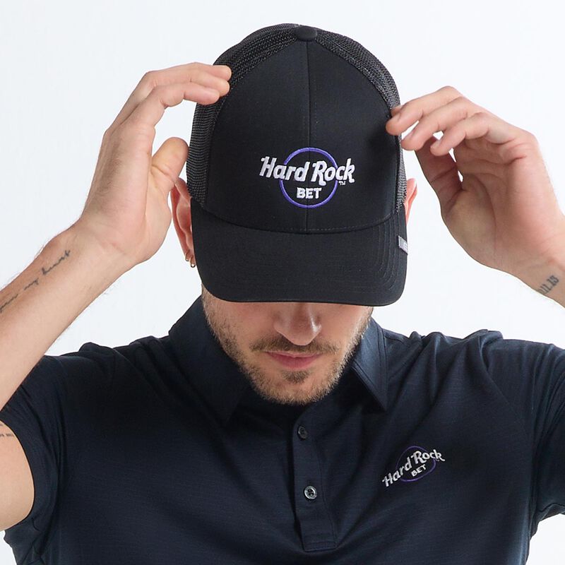 Hard Rock BET x TravisMathew Mesh Hat Black | Online Rock Shop display picture 1
