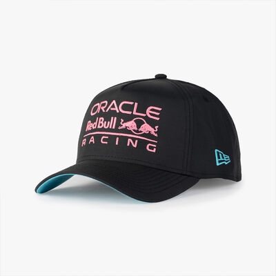 Oracle Red Bull F1 Racing Snapback Cap in Black Pink Oracle Red Bull F1 Racing Snapback Cap in Black Pink
