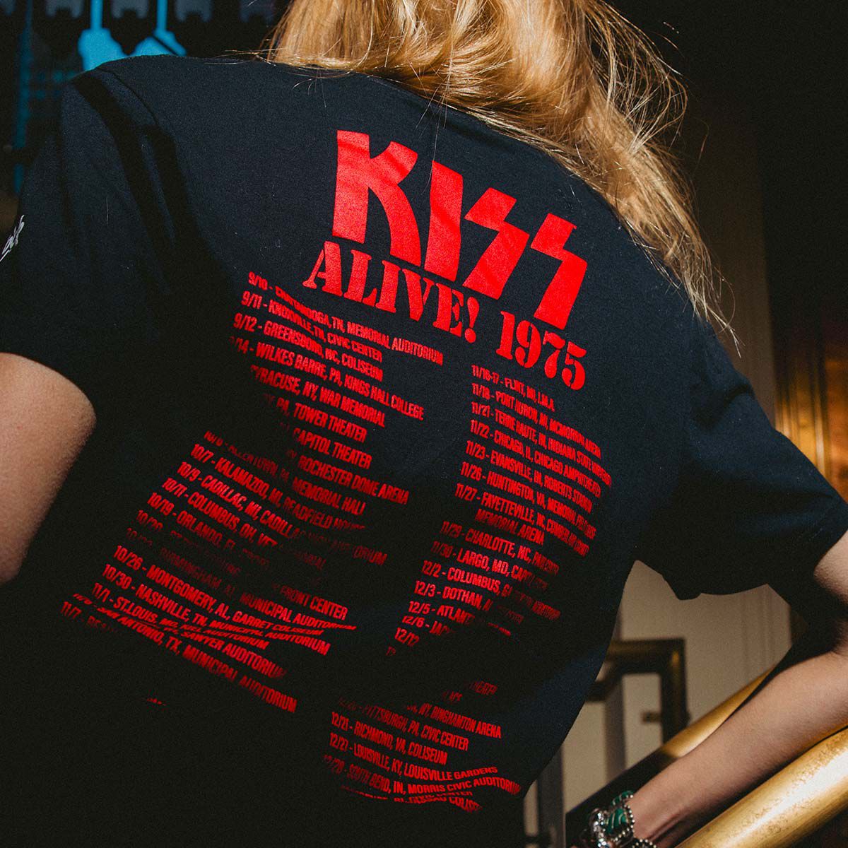 Hard Rock x KISS Alive Photo Adult Fit Tee in Black | Online Rock Shop