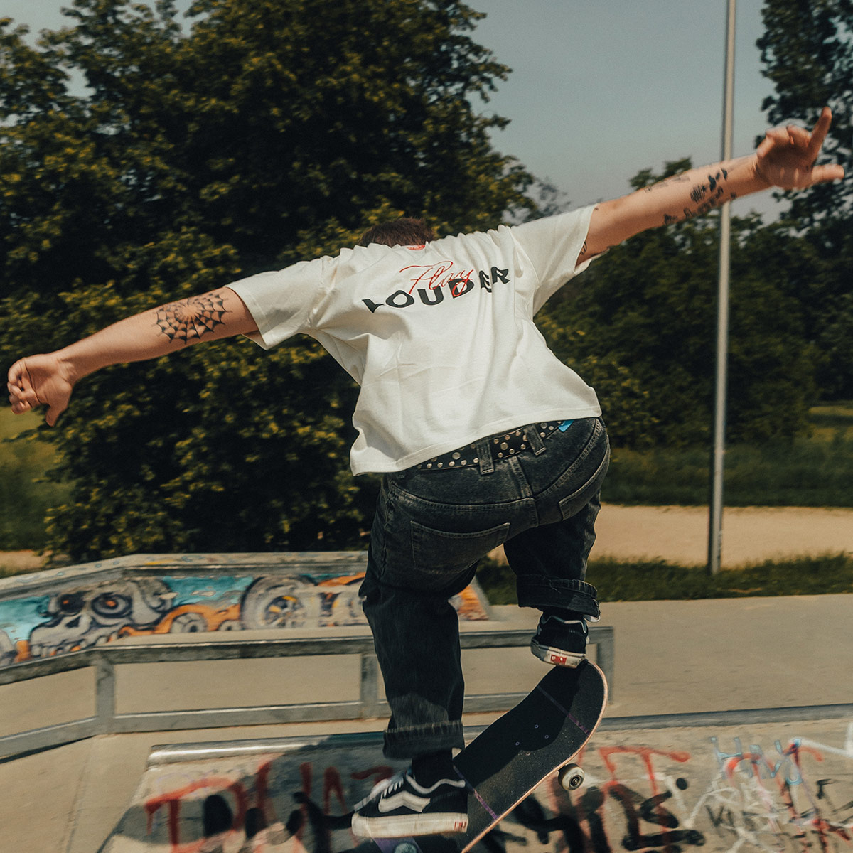 Play Louder Tee in Off White image number 2