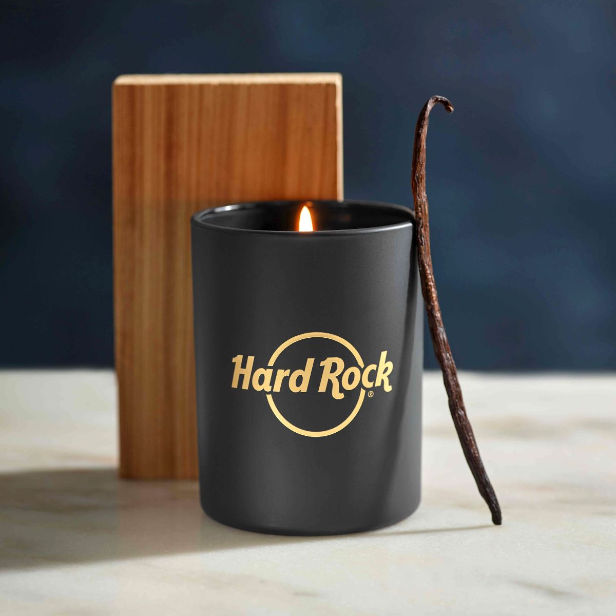 Hard Rock Candle Gold Foil Logo 8oz image number 1