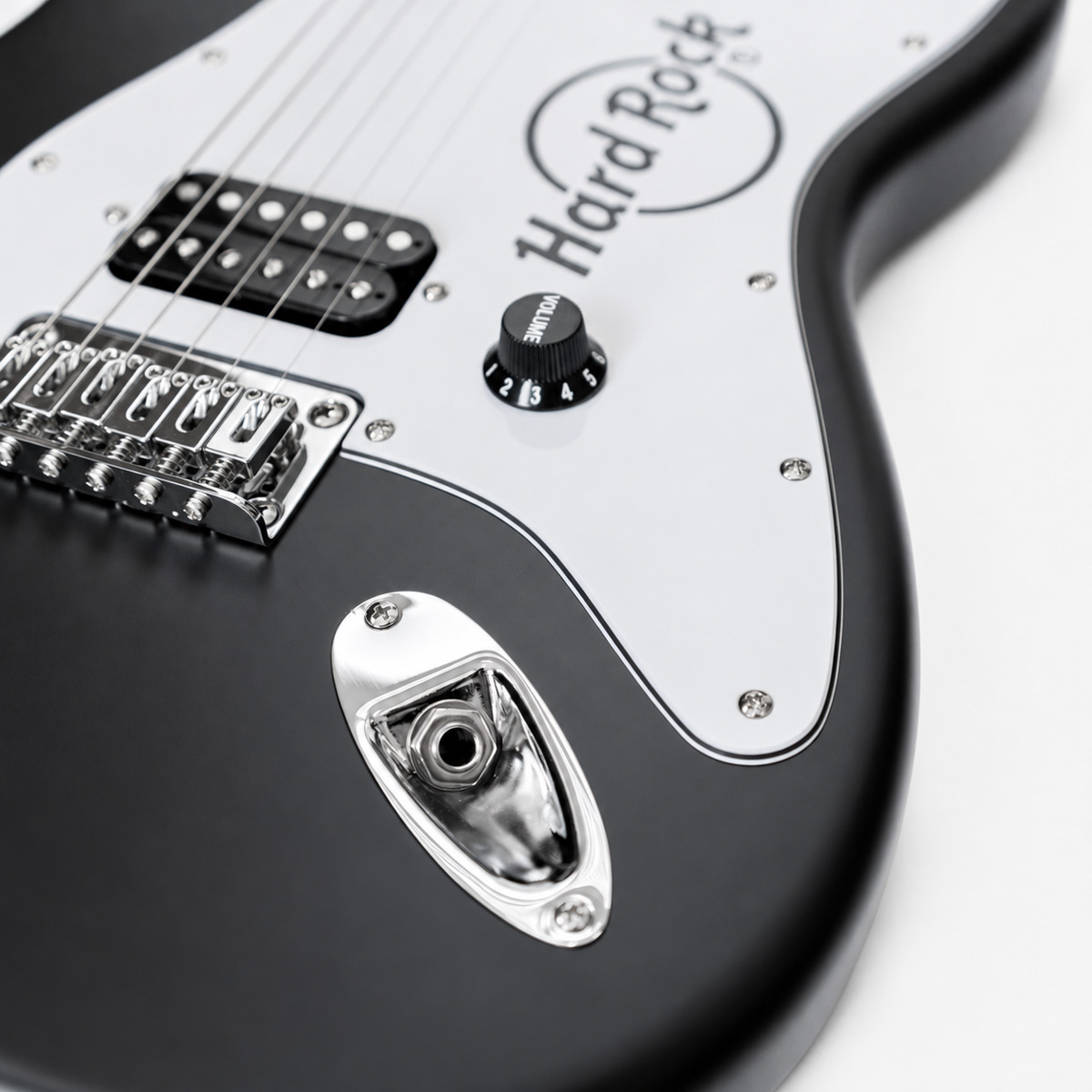 Fender x Hard Rock Stratocaster Guitar image number 4